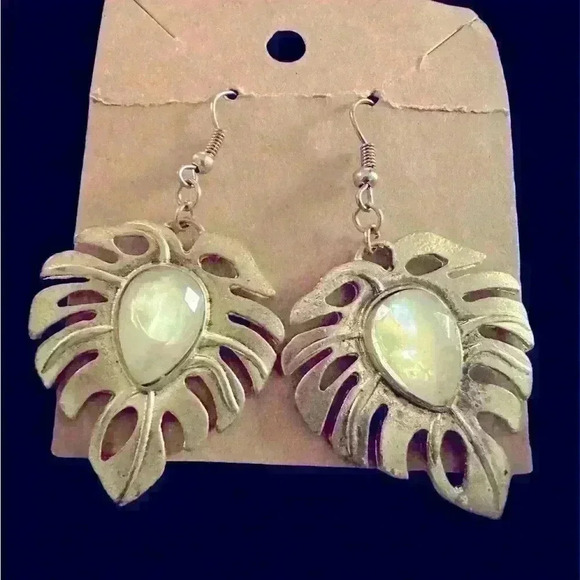 5 pairs of earrings - Picture 6 of 7